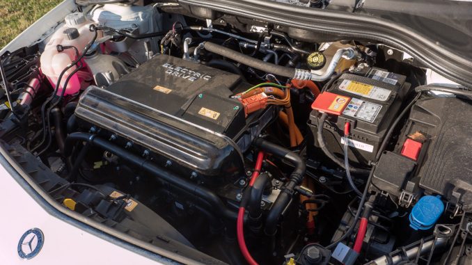 Inverter und elektrischer Antrieb B250e | Foto: 163 Grad
