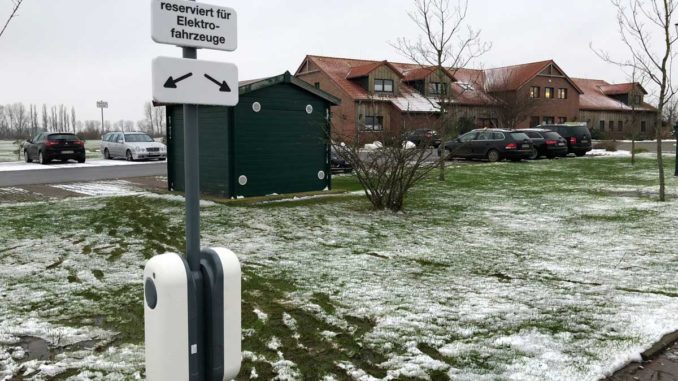 Ladestation-Warenmünde-Golfclub | Foto: 163 Grad