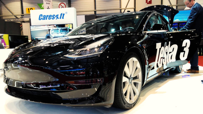Tesla Model 3 in Genf | Foto: 163 Grad